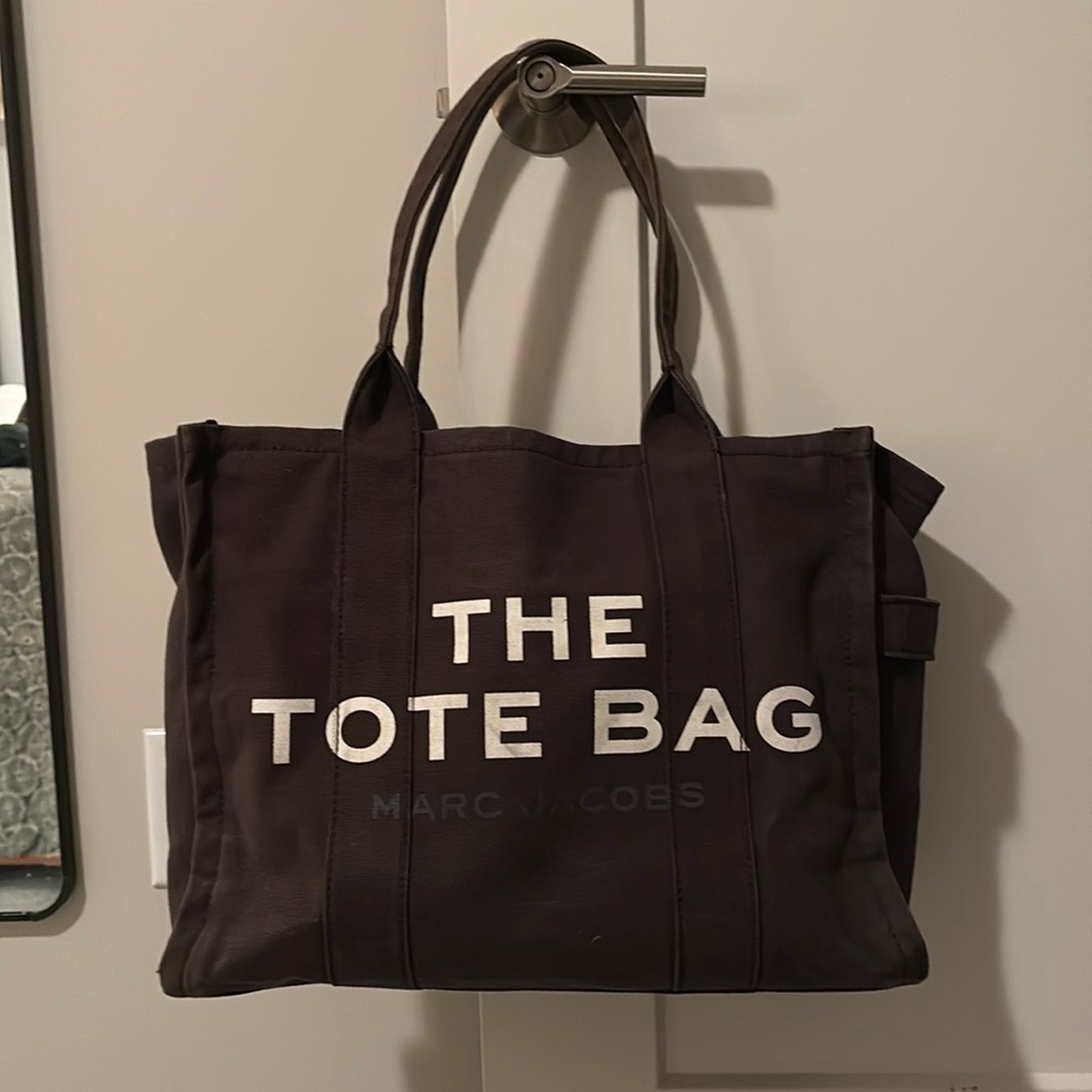 Marc Jacobs Black The Tote Bag